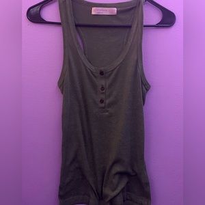 Green long tee (size)
